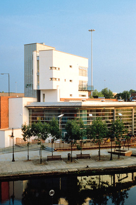 09-quay.jpg